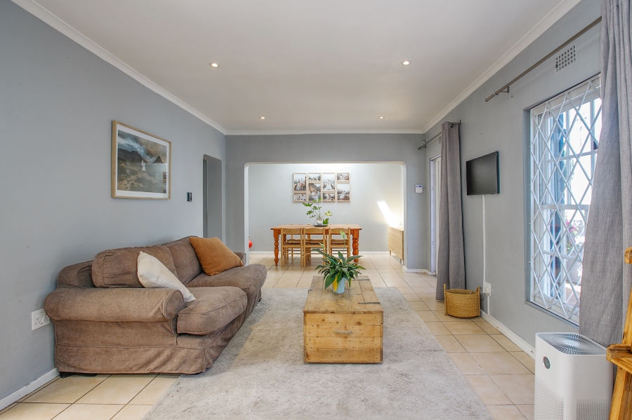 3 Bedroom Property for Sale in Harfield Village Western Cape